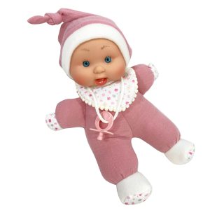 Mályva színű Gyömi babát bárhová magatokkal vihetitek. Babázás közben fejlődik a gyermek szociális készsége.