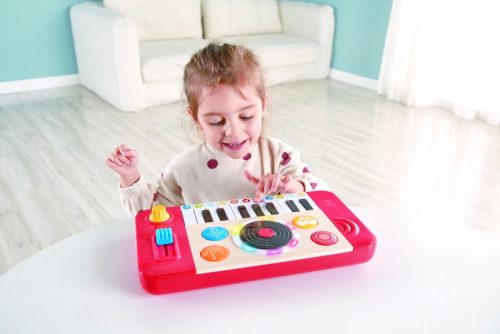 Hape Első DJ pultom 12 hó+
