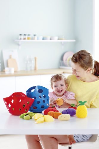 Hape textil Gyümölcsök kosárban - 24 hó+