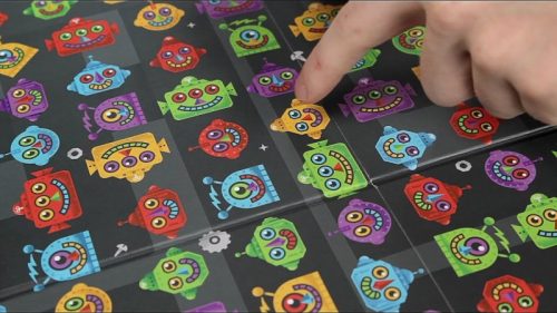 Robot Arcok-Figyelj!Keresd!Reagálj!