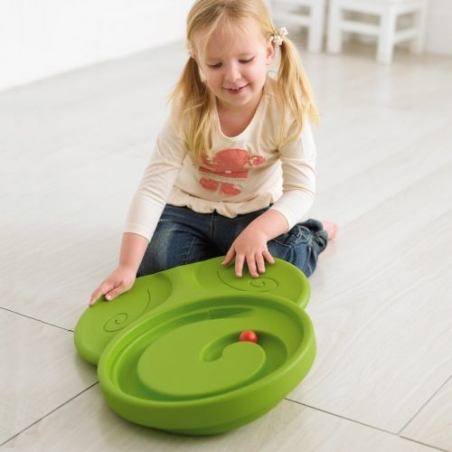 Putt-putt egyensúlyozó labirintus